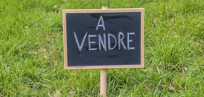 Terrain à Saint-Laurent-de-Cognac en Charente (16) de 800 m² à vendre au prix de 23000€
