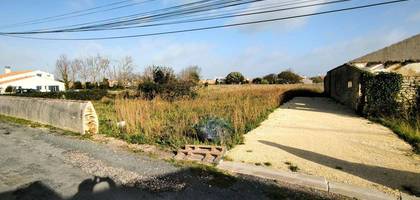 Terrain à Saint-Pierre-d'Oléron en Charente-Maritime (17) de 453 m² à vendre au prix de 198000€