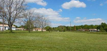 Terrain à Lisle en Dordogne (24) de 1775 m² à vendre au prix de 22500€
