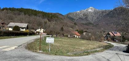 Terrain à Saint-Firmin en Hautes-Alpes (05) de 910 m² à vendre au prix de 93800€