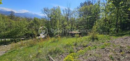 Terrain à Gap en Hautes-Alpes (05) de 847 m² à vendre au prix de 142000€