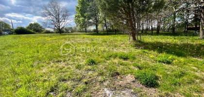 Terrain à Creysse en Dordogne (24) de 4317 m² à vendre au prix de 99474€