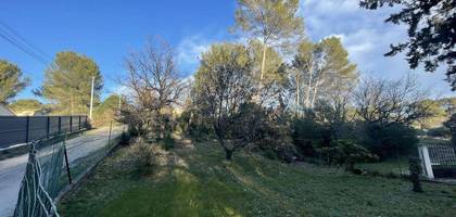 Terrain à La Bouilladisse en Bouches-du-Rhône (13) de 700 m² à vendre au prix de 250000€