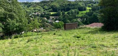 Terrain à Reilhac en Cantal (15) de 1835 m² à vendre au prix de 35000€ - 2