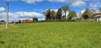Terrain à Arpajon-sur-Cère en Cantal (15) de 1185 m² à vendre au prix de 71760€ - 2