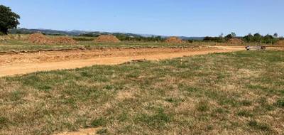 Terrain à Arpajon-sur-Cère en Cantal (15) de 700 m² à vendre au prix de 49700€ - 2