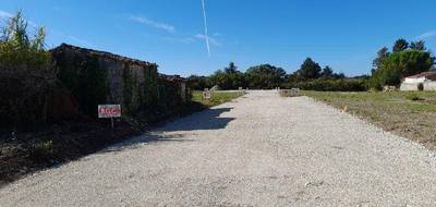 Terrain à Châteaubernard en Charente (16) de 550 m² à vendre au prix de 73000€ - 1