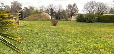 Terrain à Rouillac en Charente (16) de 1614 m² à vendre au prix de 61000€ - 1
