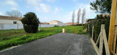 Terrain à Saint-Laurent-de-la-Prée en Charente-Maritime (17) de 445 m² à vendre au prix de 139000€ - 2