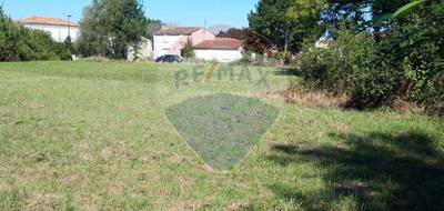 Terrain à Nantillé en Charente-Maritime (17) de 768 m² à vendre au prix de 15000€ - 3