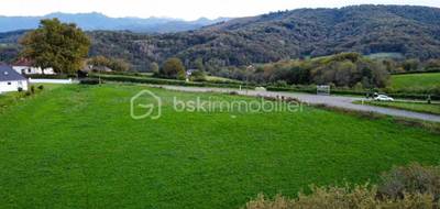 Terrain à Esquiule en Pyrénées-Atlantiques (64) de 1974 m² à vendre au prix de 64220€ - 2
