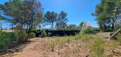 Terrain à Roquebrune-sur-Argens en Var (83) de 750 m² à vendre au prix de 320000€ - 3