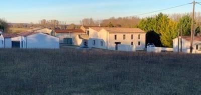 Terrain à Saint-Jean-d'Angély en Charente-Maritime (17) de 1014 m² à vendre au prix de 19300€ - 2
