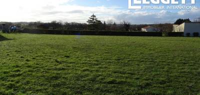 Terrain à Brie en Charente (16) de 989 m² à vendre au prix de 67900€ - 3