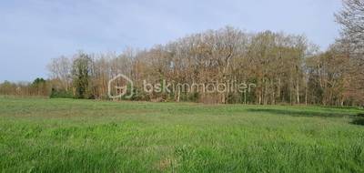 Terrain à Charbuy en Yonne (89) de 2600 m² à vendre au prix de 45000€ - 1