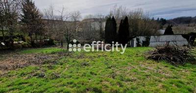 Terrain à Uzerche en Corrèze (19) de 1703 m² à vendre au prix de 26180€ - 1