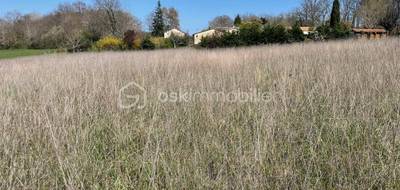 Terrain à Pressignac-Vicq en Dordogne (24) de 3405 m² à vendre au prix de 29000€ - 2