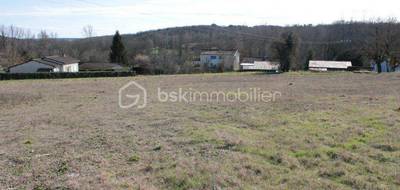 Terrain à Paussac-et-Saint-Vivien en Dordogne (24) de 5693 m² à vendre au prix de 43000€ - 2