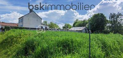 Terrain à Frettemeule en Somme (80) de 1298 m² à vendre au prix de 33000€ - 2