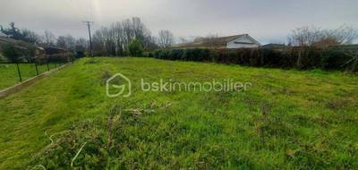 Terrain à Montcaret en Dordogne (24) de 13098 m² à vendre au prix de 260000€ - 1