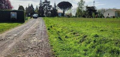 Terrain à Chabanais en Charente (16) de 3575 m² à vendre au prix de 25000€ - 3