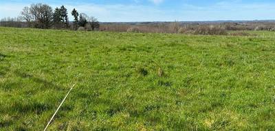 Terrain à Thiviers en Dordogne (24) de 2400 m² à vendre au prix de 26000€ - 1