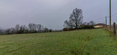 Terrain à Thiviers en Dordogne (24) de 2500 m² à vendre au prix de 40500€ - 2