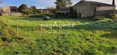 Terrain à Saint-Jean-d'Angély en Charente-Maritime (17) de 2000 m² à vendre au prix de 64000€ - 1