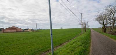 Terrain à Sempesserre en Gers (32) de 10000 m² à vendre au prix de 64000€ - 1
