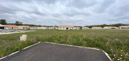 Terrain à Vœuil-et-Giget en Charente (16) de 600 m² à vendre au prix de 51000€