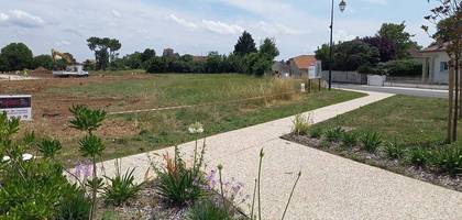 Terrain à Meursac en Charente-Maritime (17) de 823 m² à vendre au prix de 76900€