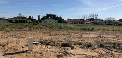 Terrain à La Sauve en Gironde (33) de 360 m² à vendre au prix de 66700€
