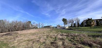 Terrain à Peyrignac en Dordogne (24) de 5800 m² à vendre au prix de 19000€
