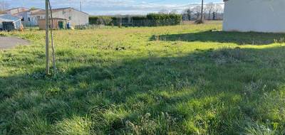 Terrain à Pisany en Charente-Maritime (17) de 327 m² à vendre au prix de 58000€ - 1