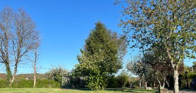 Terrain à Aurillac en Cantal (15) de 1500 m² à vendre au prix de 44250€ - 2