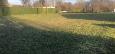 Terrain à Saint-Savinien en Charente-Maritime (17) de 810 m² à vendre au prix de 37400€ - 1