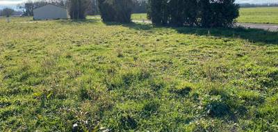 Terrain à Pisany en Charente-Maritime (17) de 330 m² à vendre au prix de 58000€ - 2