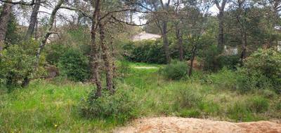 Terrain à Rocbaron en Var (83) de 850 m² à vendre au prix de 140000€ - 1