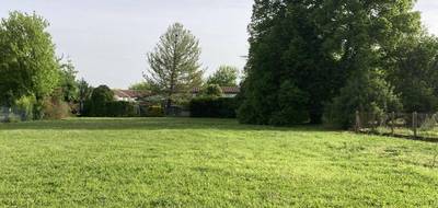 Terrain à Saint-Seurin-de-Cursac en Gironde (33) de 2550 m² à vendre au prix de 115000€ - 2