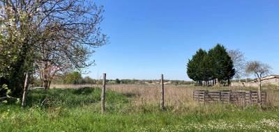 Terrain à Saint-Hilaire-du-Bois en Charente-Maritime (17) de 3799 m² à vendre au prix de 29900€ - 1