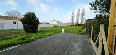 Terrain à Saint-Laurent-de-la-Prée en Charente-Maritime (17) de 445 m² à vendre au prix de 134900€ - 2