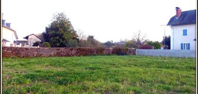 Terrain à Uzein en Pyrénées-Atlantiques (64) de 0 m² à vendre au prix de 74980€ - 2