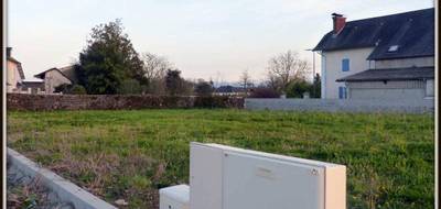 Terrain à Uzein en Pyrénées-Atlantiques (64) de 0 m² à vendre au prix de 74980€ - 4