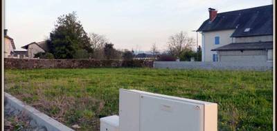 Terrain à Uzein en Pyrénées-Atlantiques (64) de 0 m² à vendre au prix de 75370€ - 4