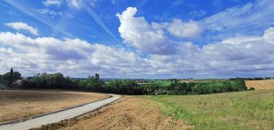 Terrain à L'Isle-Jourdain en Gers (32) de 600 m² à vendre au prix de 87900€ - 1