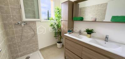 Terrain et maison à La Farlède en Var (83) de 110 m² à vendre au prix de 500000€ - 2