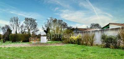 Terrain à Vérines en Charente-Maritime (17) de 296 m² à vendre au prix de 78000€ - 3