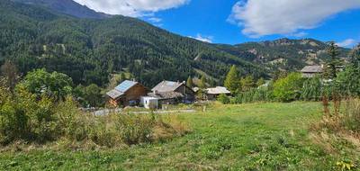 Terrain à Molines-en-Queyras en Hautes-Alpes (05) de 742 m² à vendre au prix de 185000€ - 1