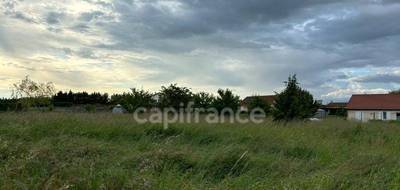Terrain à Monétay-sur-Allier en Allier (03) de 2066 m² à vendre au prix de 32000€ - 1