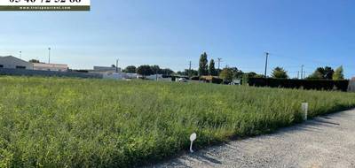 Terrain à Saint-Porchaire en Charente-Maritime (17) de 673 m² à vendre au prix de 66000€ - 1